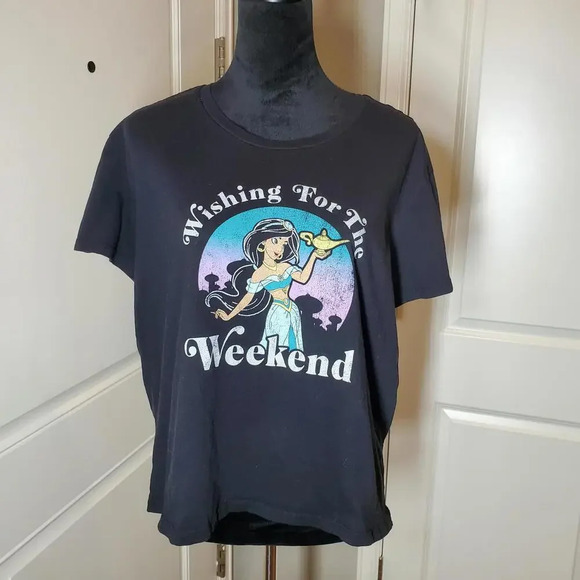 Disney's Aladdin Juniors' Jasmine Wishing for the Weekend Tee - Picture 3 of 10